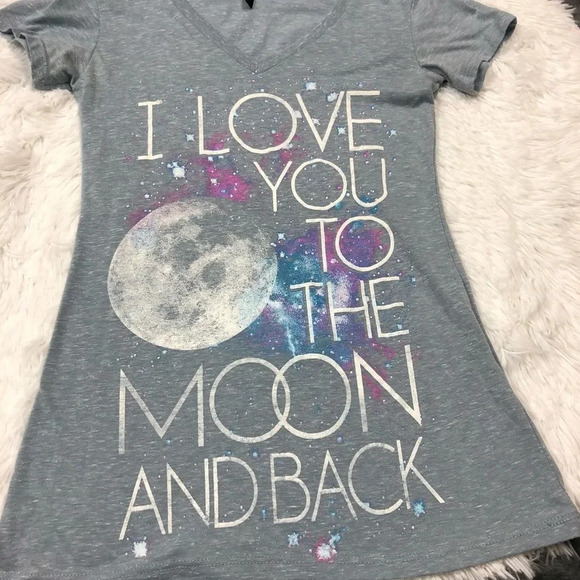 Gray Graphic Tee " Size Small - Picture 1 of 5